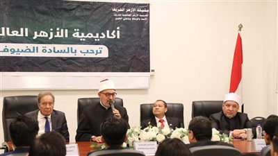 افتتاح دورة تدريبية لطلاب ماليزيا بعنوان: قواعد اللغة العربية وتطبيقاتها