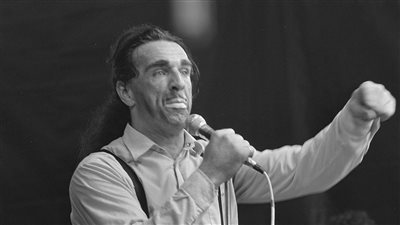 وفاة المهرج الأمريكي الشهير دجانجو إدواردز 