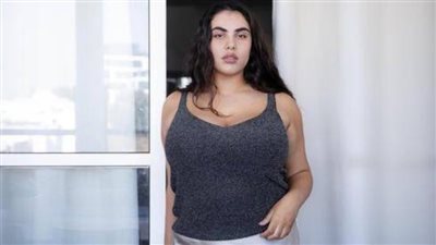 بسبب ترافيس سكوت، طرد فتاة إسرائيلية من فندق بالقاهرة، والمنشآت الفندقية ترد