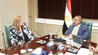 نائب وزيرة التخطيط يبحث التعاون المشترك مع رؤساء مجلس الأعمال الأفريقي