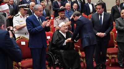 فى ذكرى المولد النبوي، مواقف جمعت السيسي وأحمد عمر هاشم