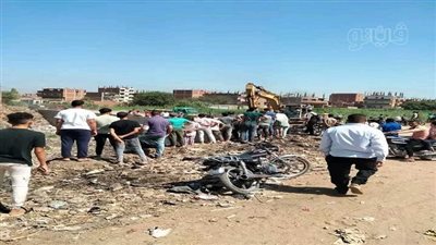 انتشال جثة بائع مشروبات ساخنة غرق في مصرف بالشرقية (صور)