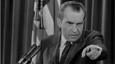  قصة فضيحة ووترجيت التي أجبرت الرئيس الأمريكي نيكسون على الاستقالة 