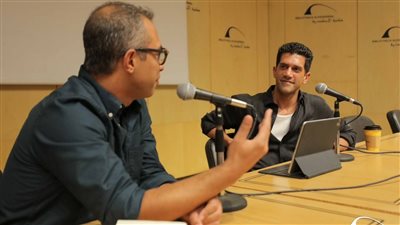 الفنان أحمد مجدي ضيف مهرجان الصيف الدولي في مكتبة الإسكندرية