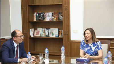 وزيرة الثقافة تبحث سُبل التعاون مع رئيس جامعة حلوان لتقديم الأنشطة للطلبة