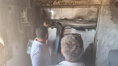 النيابة الإدارية تعاين موقع حريق مستشفى دمياط الجامعي (صور)