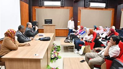 دورة لإعداد المعلم الجامعي بالوادي الجديد 