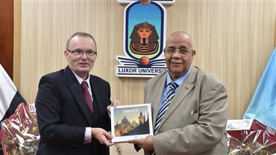 رئيس جامعة الأقصر يستقبل سفير دولة التشيك لبحث سبل التعاون المشترك