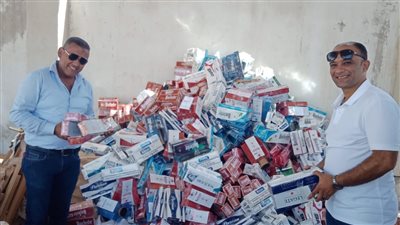 جمارك بدر الذهبية تضبط محاولة تهريب كمية من السجائر أجنبية الصنع
