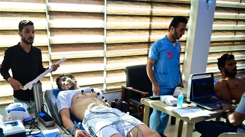 لاعبو الاتحاد يخضعون