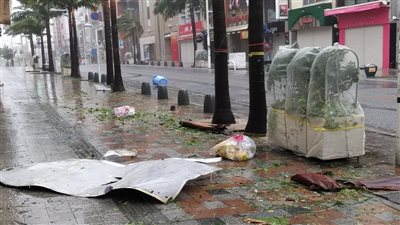 اليابان تلغي مئات الرحلات وتجلي 60 الف أسرة من منازلهم تأهبَا للعواصف 