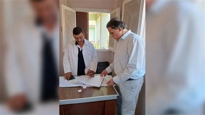 نائب مدير التأمين الصحي بالشرقية يتفقد عيادة ديرب نجم
