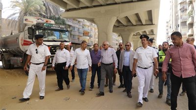 محافظ الجيزة يعاين أعمال رصف وتطوير أسفل محور عمرو بن العاص بالطالبية والهرم (صور)