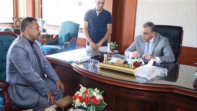 167 مواطنا يعرضون مطالبهم وشكواهم خلال لقاء المحافظ بسوهاج