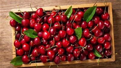 أسعار الفاكهة اليوم، كيلو الكريز بسعر 50 جنيهًا في سوق العبور