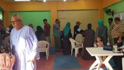 فى إطار مبادرة احنا معاك، جامعة بنها تنظم قافلة طبية بقرية كفر عابد مركز طوخ