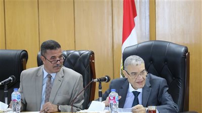 بدء إجراءات تقنين 57 حالة على أراضى أملاك الدولة بالمنيا