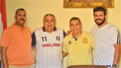 تفاصيل اجتماع إدارة غزل المحلة وخالد عيد يوقع على عقود تدريب الفريق (صور)