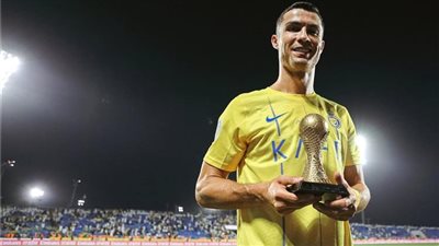 أول تعليق من رونالدو بعد التتويج بالبطولة العربية مع النصر السعودي 