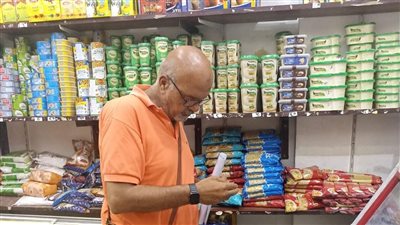 إعدام نصف طن أغذية فاسدة وتحرير 136 محضرا بطور سيناء