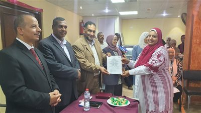 تعليم الأقصر يكرم أوائل الدبلومات الفنية 