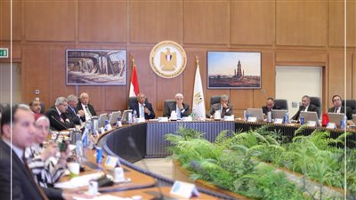 وزير التعليم العالي يرأس اجتماع هيئة تمويل العلوم والتكنولوجيا والابتكار بالعاصمة الإدارية