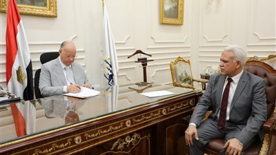 تخفيض القبول بمدارس الثانوي العام في القاهرة 10 درجات