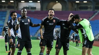 الأهلي يعرض احتفال لاعبيه بملعب رادس بتونس (صور) 