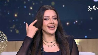 رضوى الشربيني تعود لتقديم 