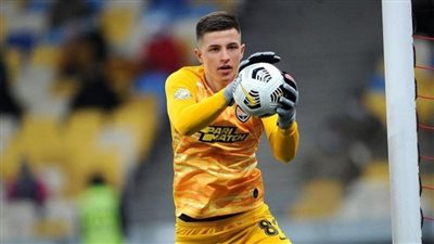 بنفيكا البرتغالي يتعاقد مع حارس منتخب أوكرانيا 