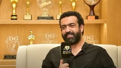 ماندو العدل يكشف حقيقة اعتذار إلهام شاهين عن فيلم ع الزيرو (فيديو)