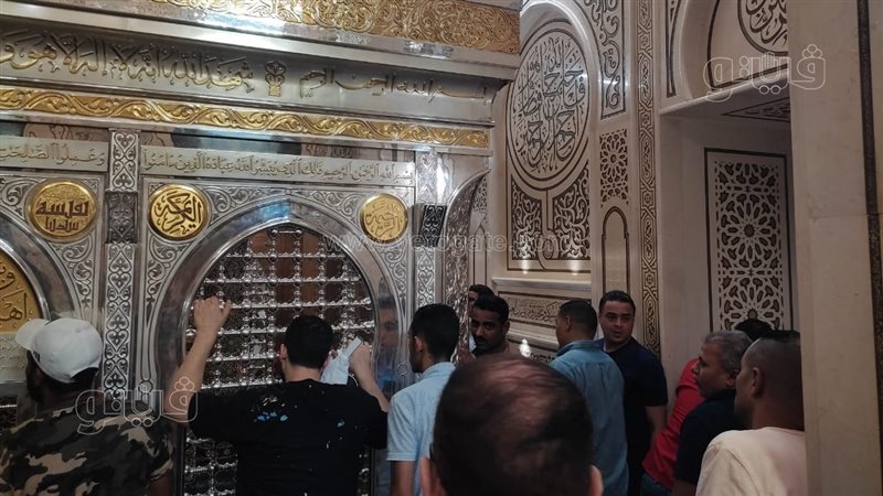 توافد الزوار على