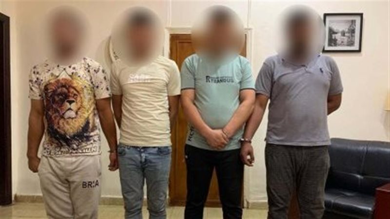 عصابة البحيرة، فيتو