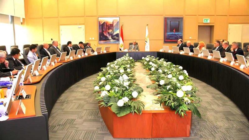 اجتماع وزير الطيران،
