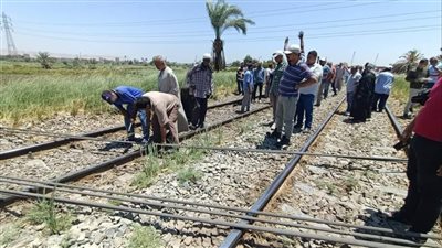 تفاصيل سقوط أبراج كهرباء بمدينة نجع حمادي(صور)
