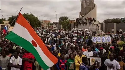 آلاف المتظاهرين ينظمون احتجاجات أمام القاعدة العسكرية الفرنسية في النيجر