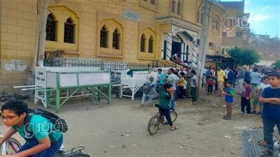 القرين بالشرقية تتشح بالسواد بعد مصرع 6 من أبنائها بحادث الصالحية (صور)