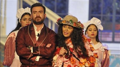 سيدتي أنا كامل العدد في أولى لياليها بالمهرجان القومي للمسرح (صور)