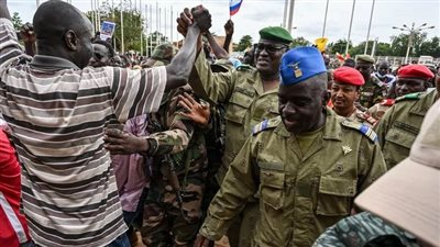 حرب عابرة للحدود وأزمات اقتصادية وأمنية.. تأثير التدخل العسكري في النيجر من قبل قوات الإيكواس 