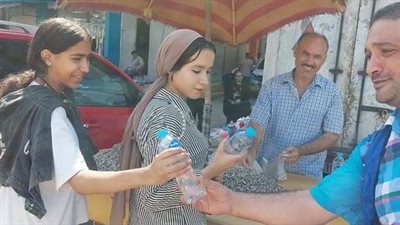  حياة كريمة تطلق مبادرة سُقيا لتوزيع 2 مليون زجاجة مياه على العمال بجميع المحافظات (صور) 