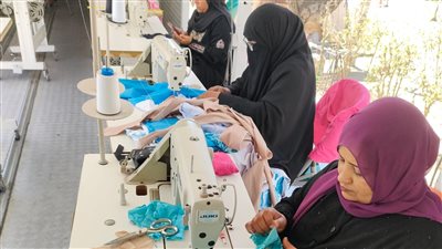 وزارة العمل: ختام برنامج تدريبي على مهنة التفصيل والخياطة لفتيات الأقصر