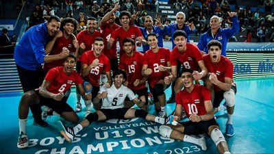 أشرف صبحي يشيد بأداء منتخبي الطائرة للناشئين والناشئات خلال بطولة العالم 