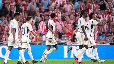 ريال مدريد يبدأ الموسم الجديد من الدوري الإسباني بالفوز على بلباو بثنائية 