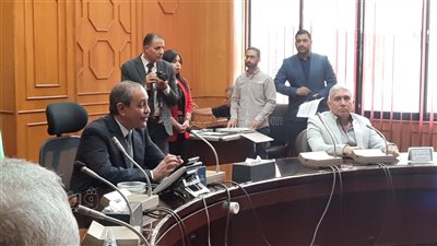 محافظ الإسماعيلية يكرم أوائل الشهادات العامة في المحافظة (فيديو وصور) 