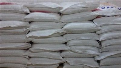 ضبط 325 طن أسمدة ومخصبات زراعية محظور تداولها داخل مصنع بالمنوفية