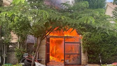 إخماد حريق نشب داخل مخزن أخشاب فى فيلا بالتجمع الأول (صور)