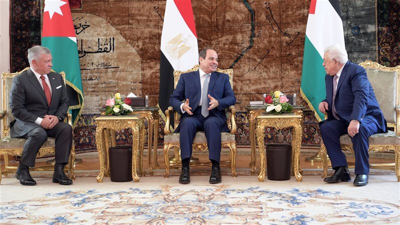 أبو مازن والسيسي