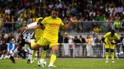 مصطفى محمد مرشحا لجائزة لاعب الشهر في نانت 