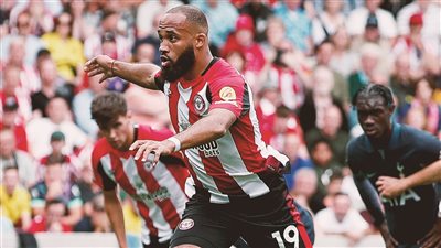 توتنهام يتعادل مع برينتفورد 2/2 في شوط أول مثير 