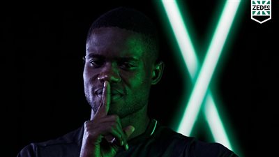 زد يعلن رسميا ضم الكونغولي أرناوفي مومبولي لمدة 5 سنوات